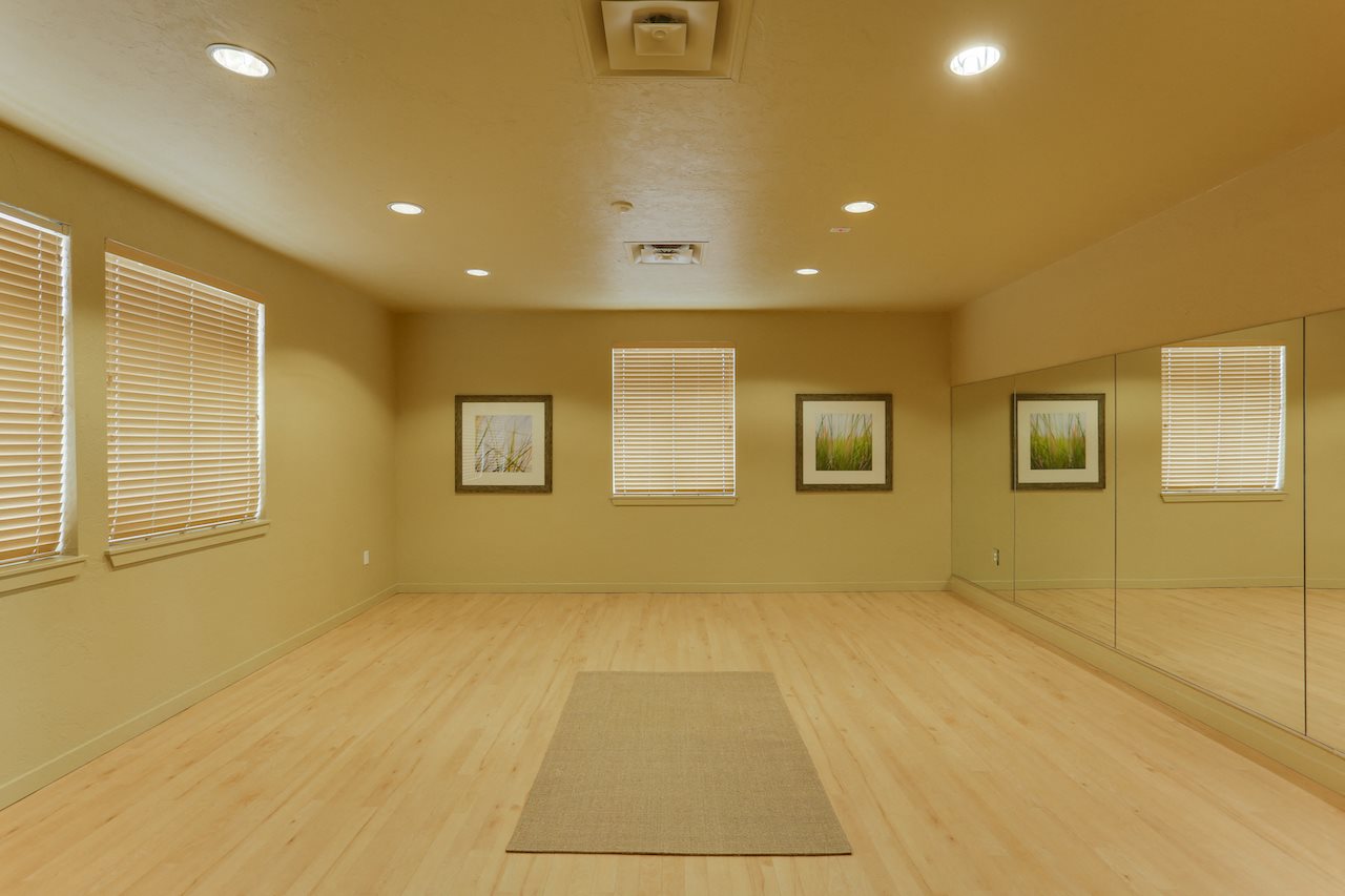 Gallery Photo 15